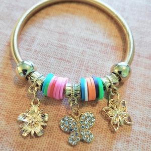 🦋Butterfly Beaded Stretch Charm Bracelet